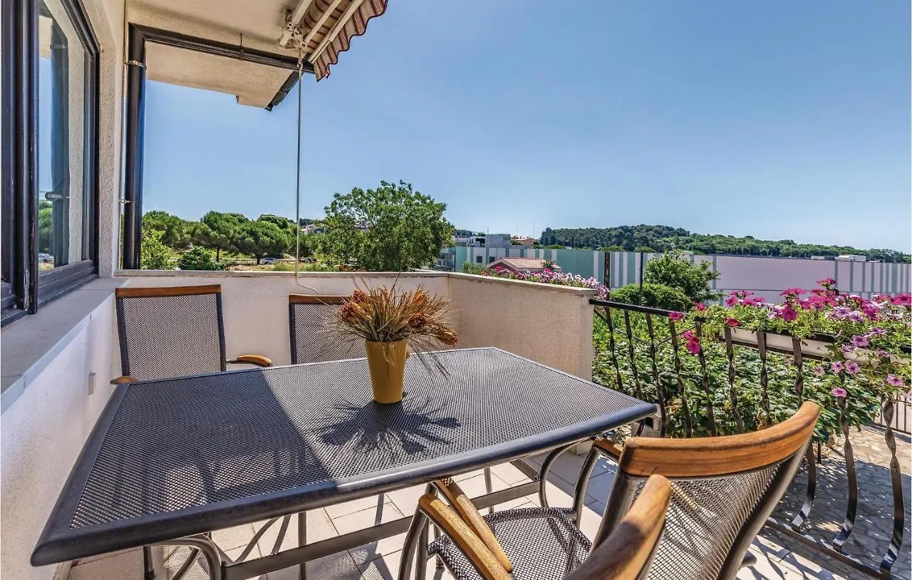 Awesome Apartment In Pula With Wifi