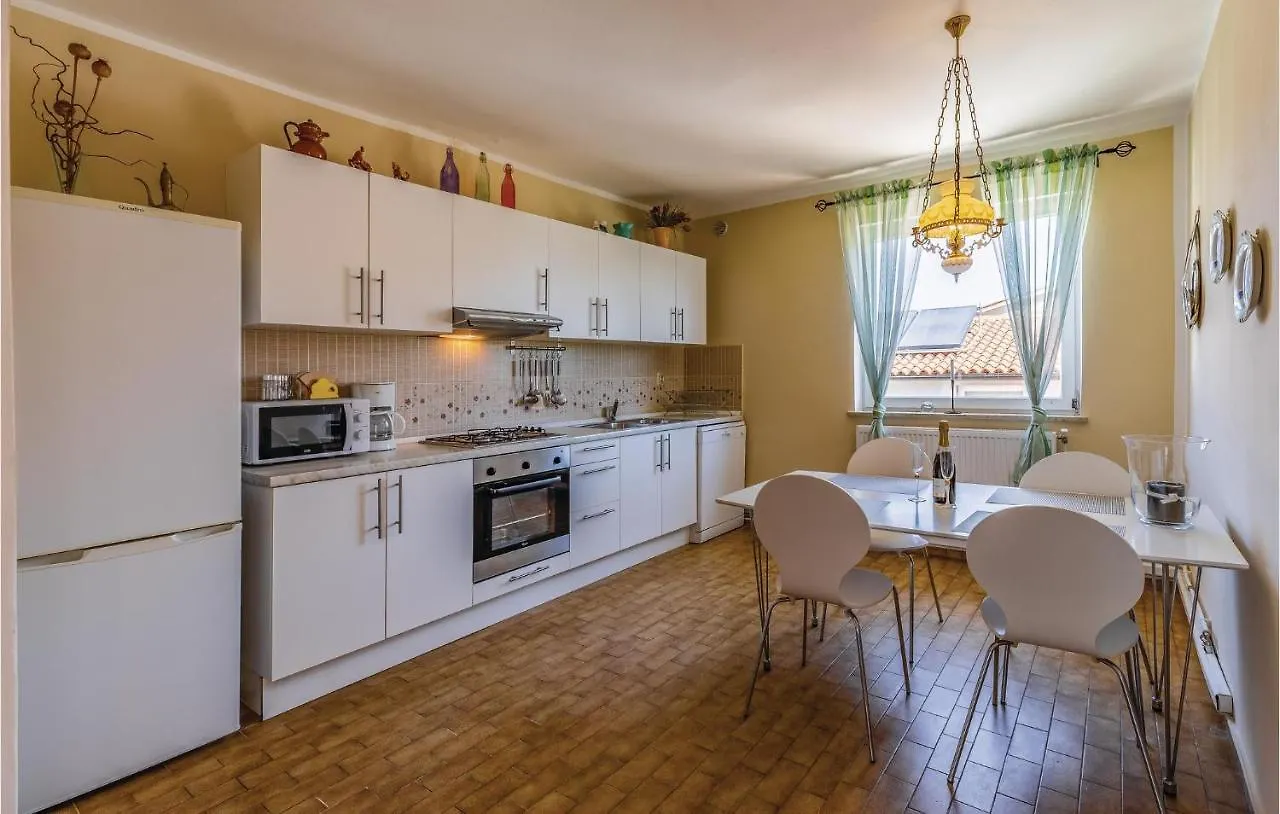 Awesome Apartment In Pula With Wifi