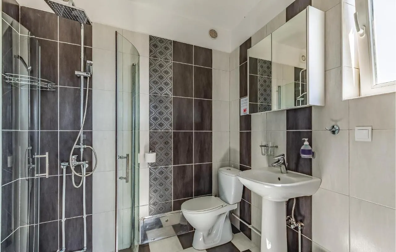 Awesome Apartment In Pula With Wifi