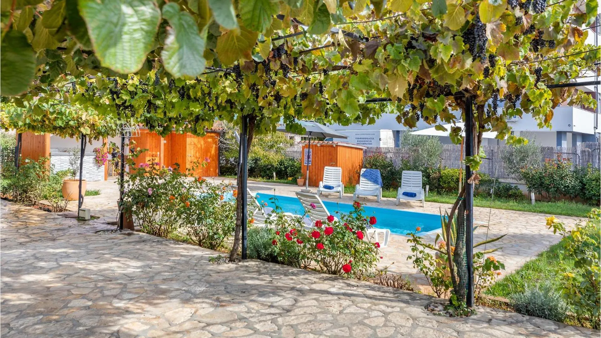 Awesome Apartment In Pula With Wifi 0*,
