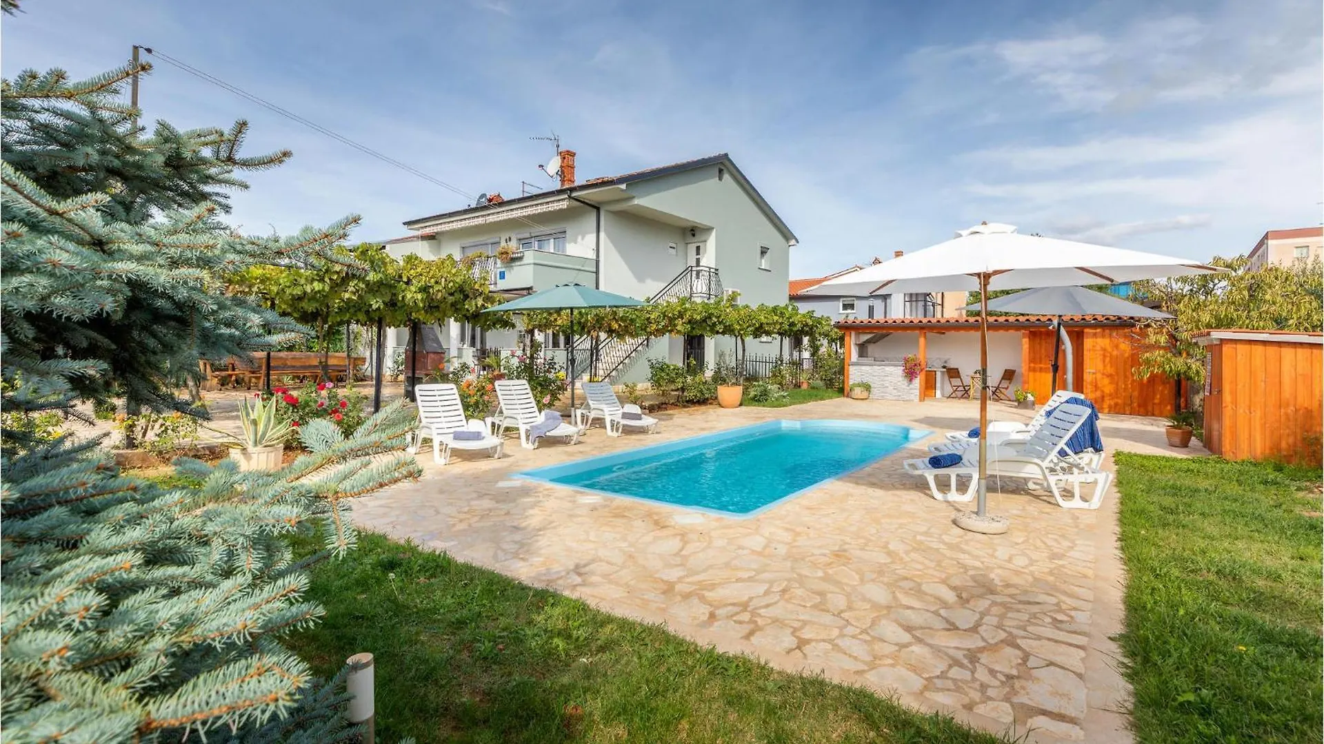 Awesome Apartment In Pula With Wifi